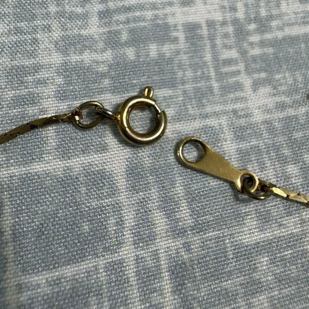 Vintage 80s Gold Tone Chain Faux Pearl Bracelet 9”